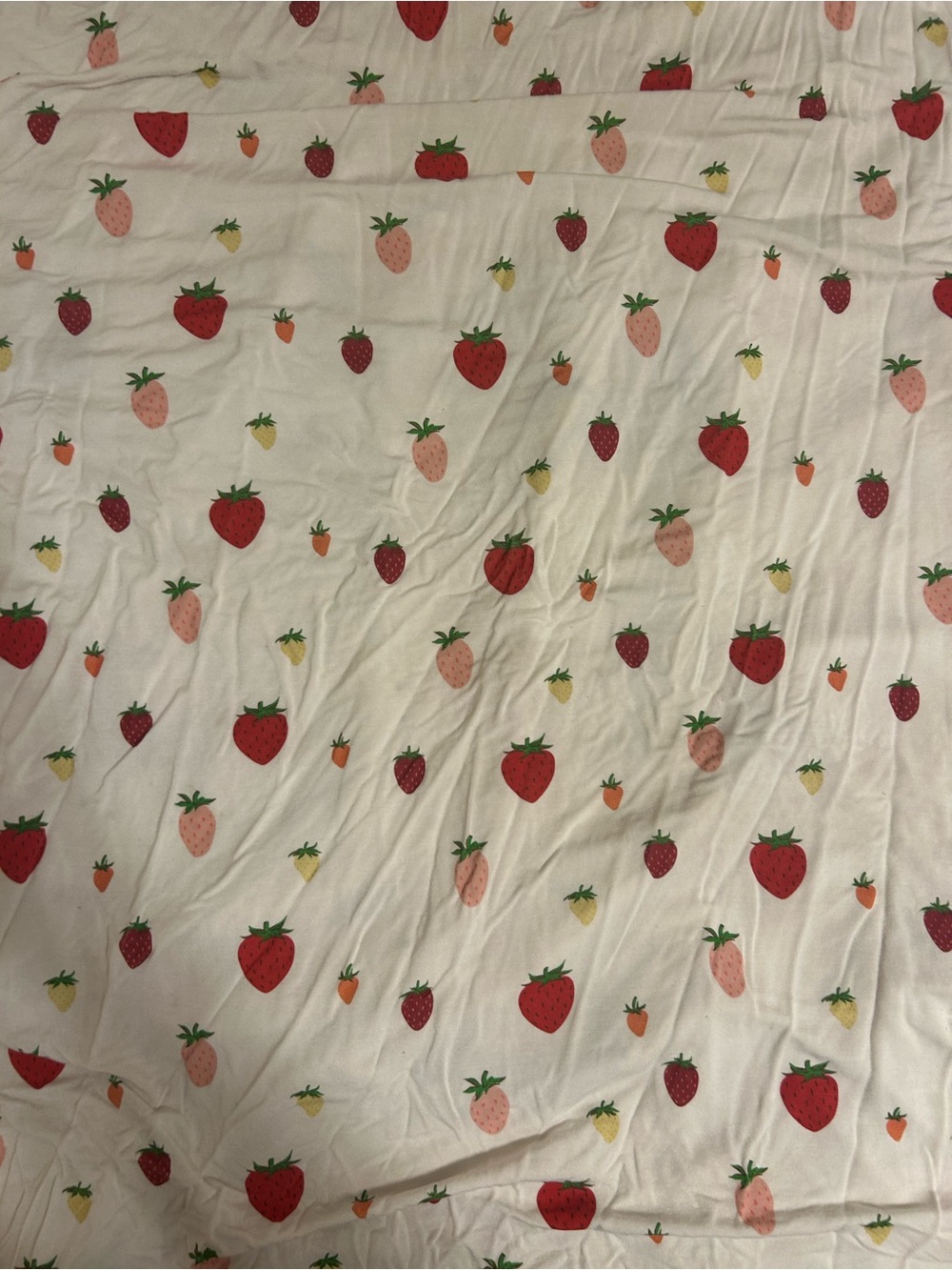 Kyte Baby Strawberry Print Crib Sheet - Bamboo